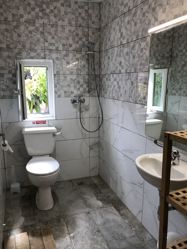 Lee's House Bed & Breakfast Sliema 47/50