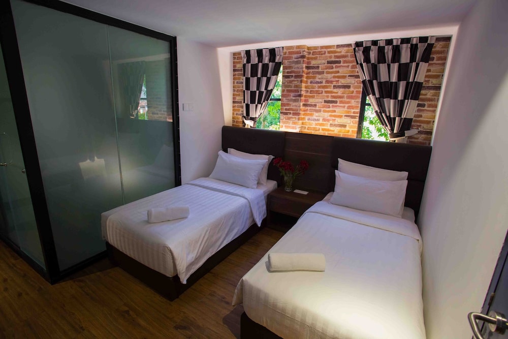 Stella Hotel 9/46