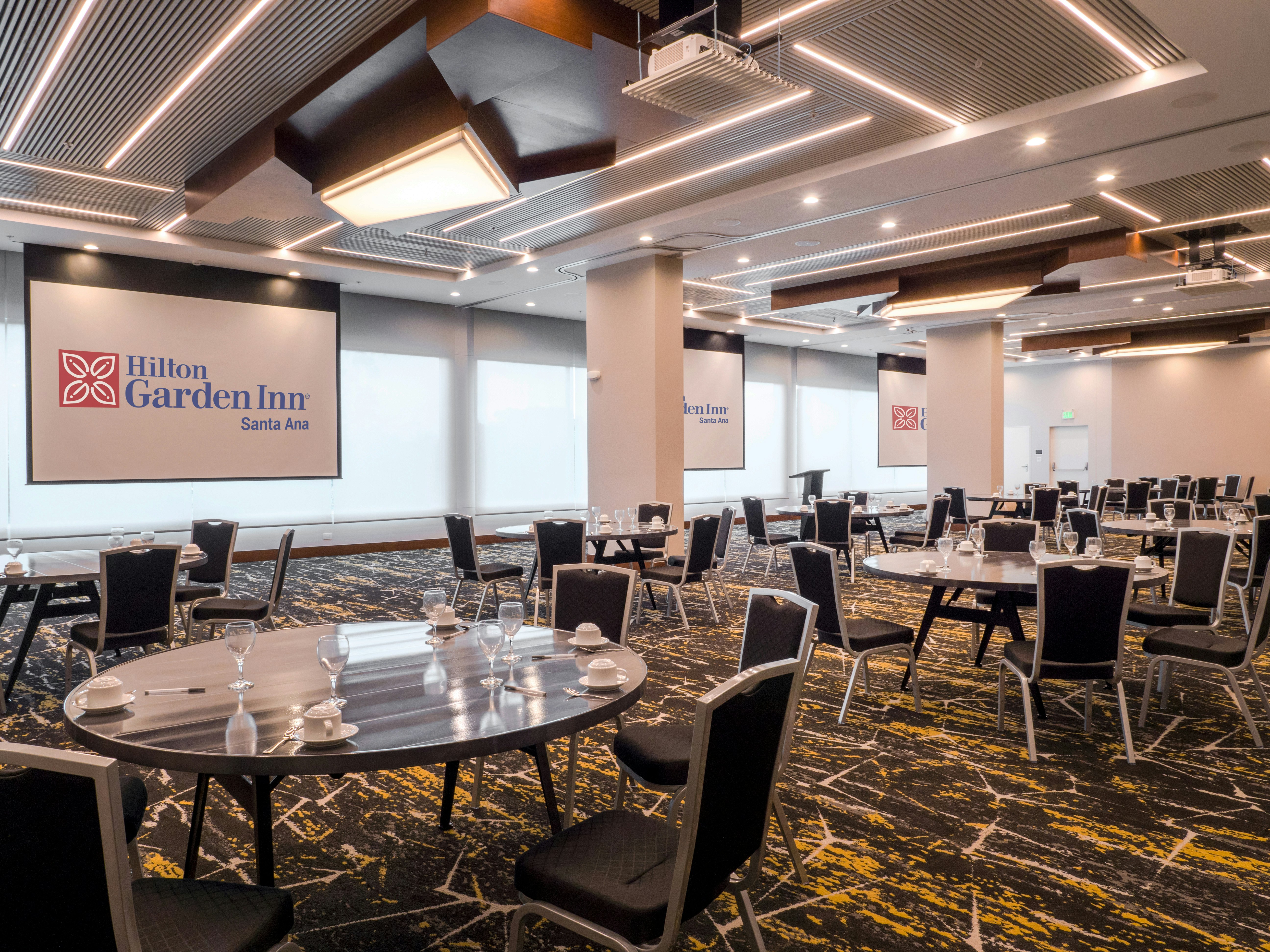Hilton Garden Inn Santa Ana San Jose 40/42