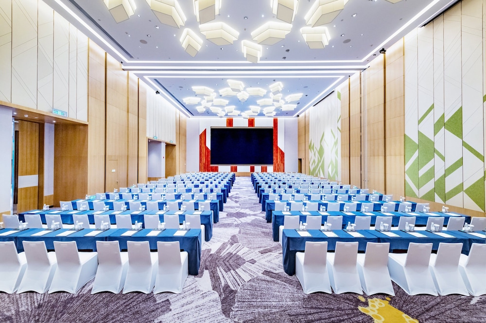 Holiday Inn Changsha Dawangshan 55/72