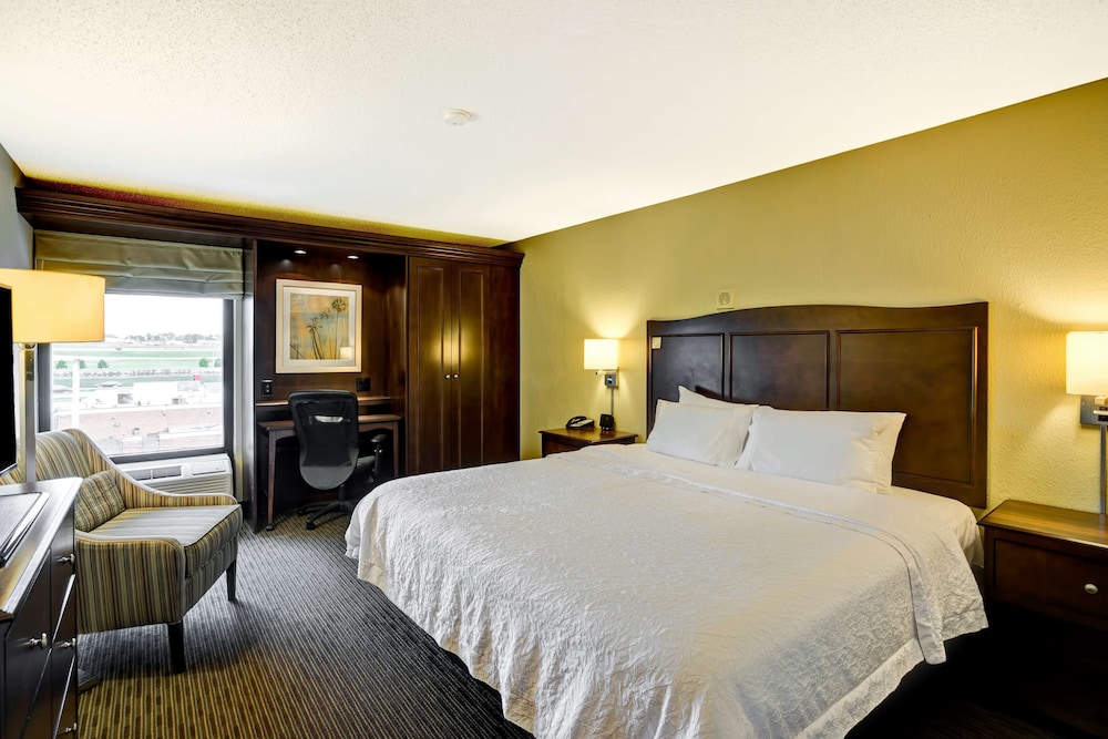 Hampton Inn Knoxville Airport 18/75