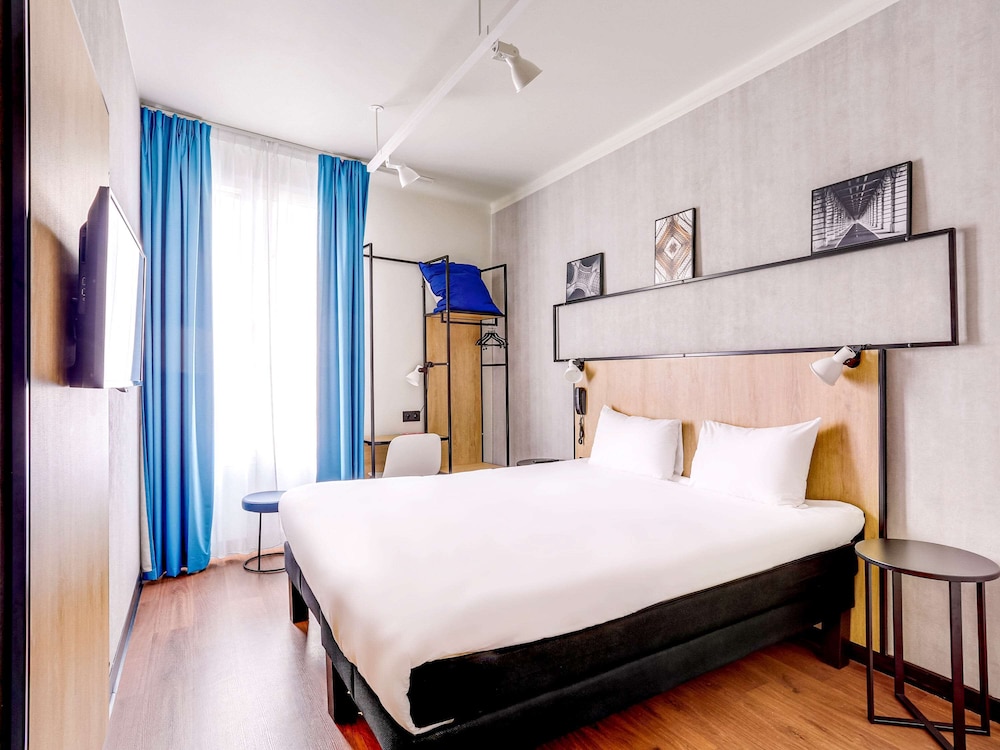 Ibis Daumesnil Porte Doree 9/42