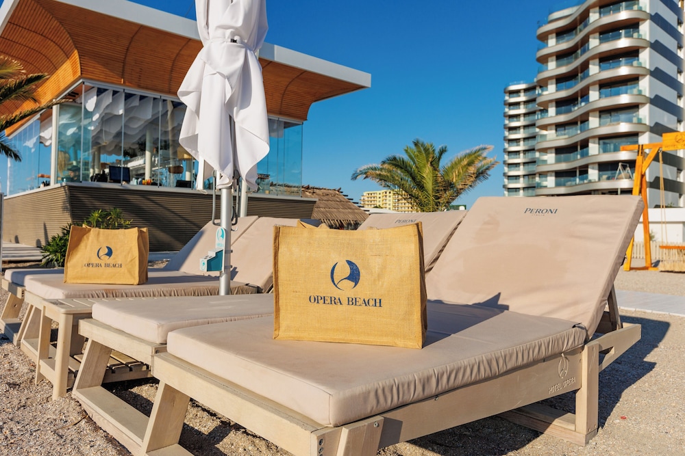 Hotel Opera Mamaia 53/70
