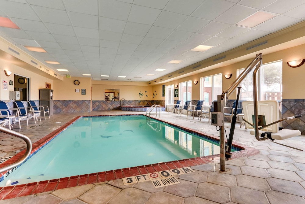 swimming pool spa