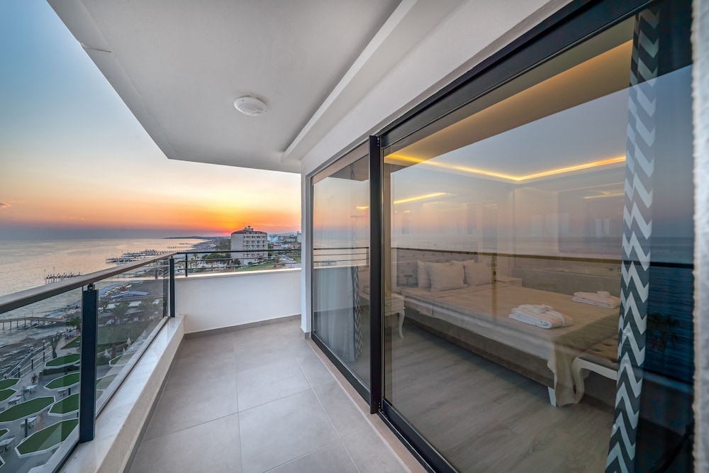 Aria Resort & Spa Hotel 17/60