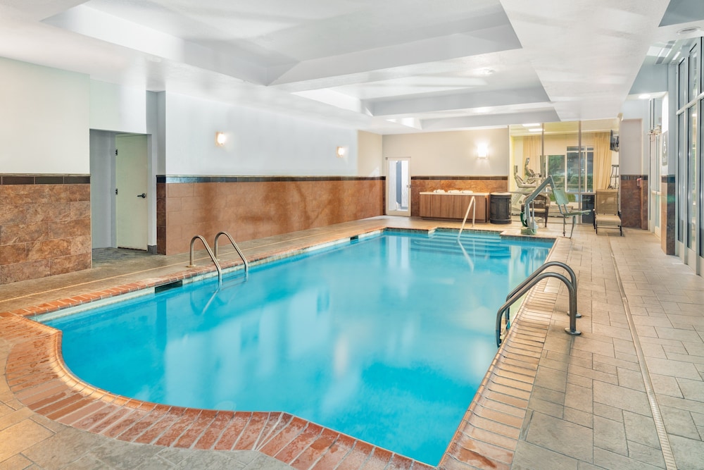 Holiday Inn Southaven Central Memphis 33/66