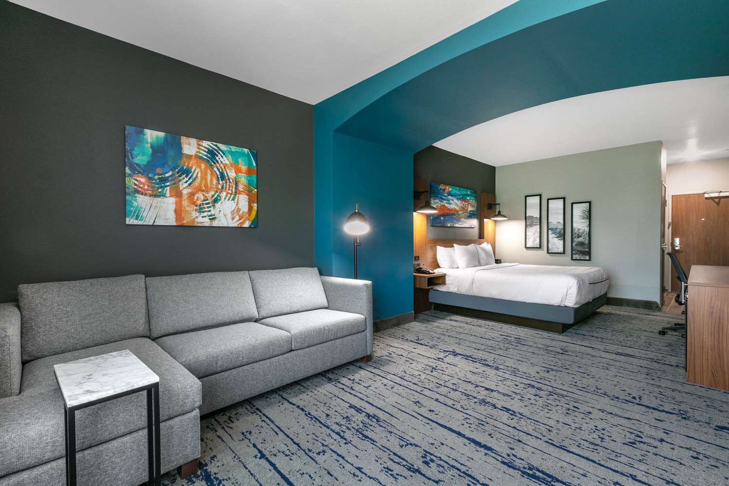 La Quinta Inn Suites Jacksonville 24/34