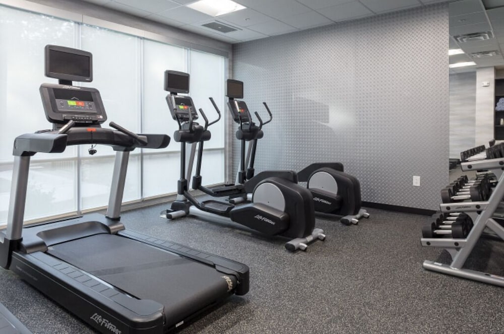 FAIRFIELD INN AND SUITES ATLANTA ACWORTH 28/50