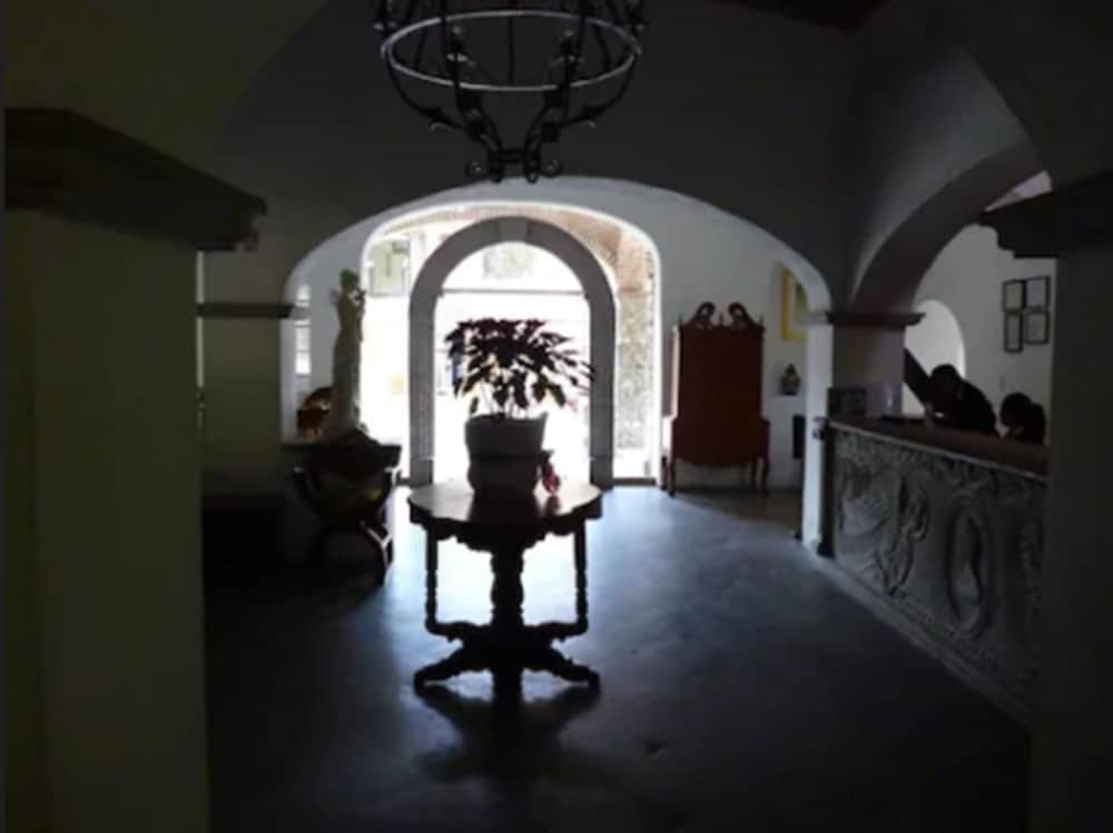 Hotel Castillo Santa Cecilia 18/70