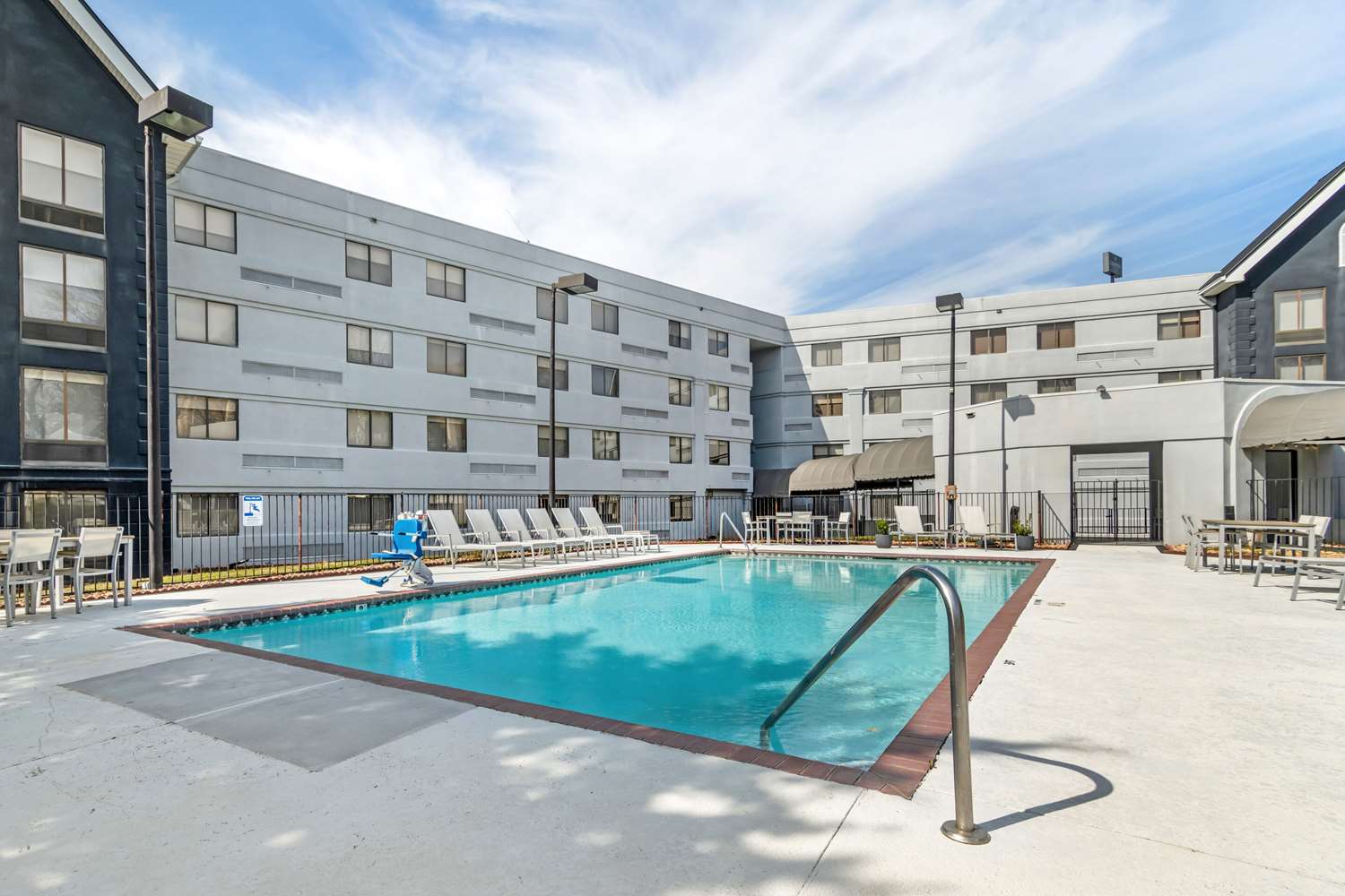 Country Inn and Suites By Radisson Atlanta Airport South GA 42/43