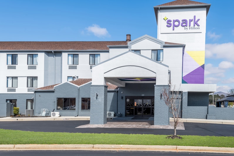 Spark by Hilton Oxford 5/27