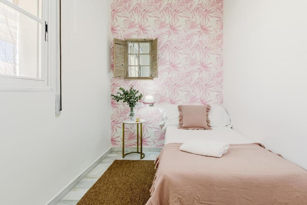Hostal Jardin De La Alameda 26/50