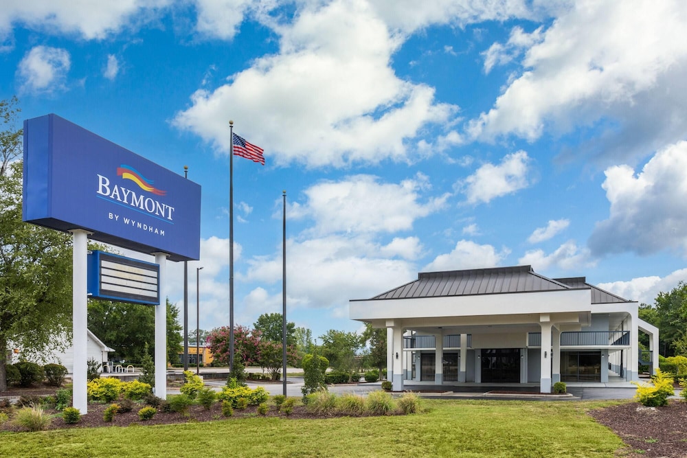 Baymont By Wyndham Fayetteville I-95 2/49