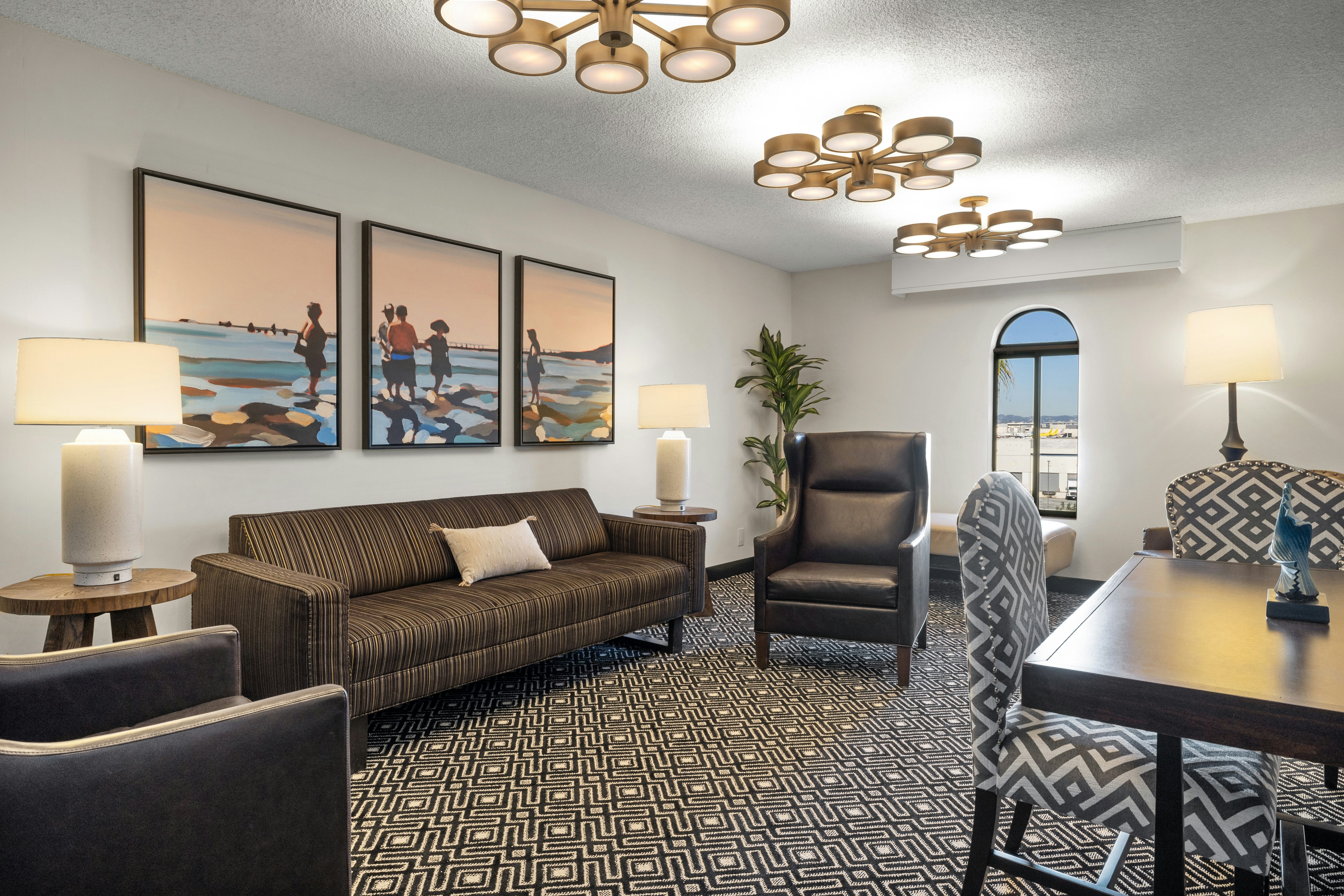Embassy Suites by Hilton Los Angeles International Airport South 34/65