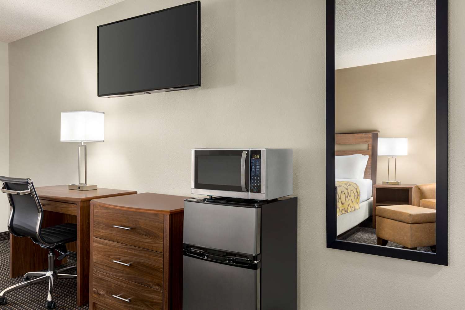 Baymont By Wyndham Whitefish 44/48
