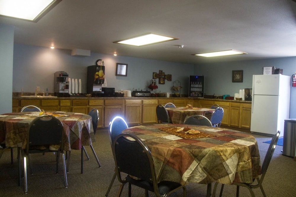 Cottonwood Inn 30/33