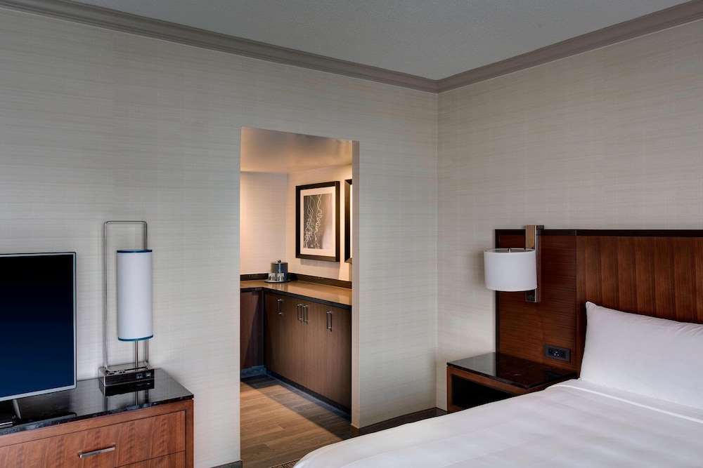 Houston Airport Marriott At George Bush Intercontinental 15/59