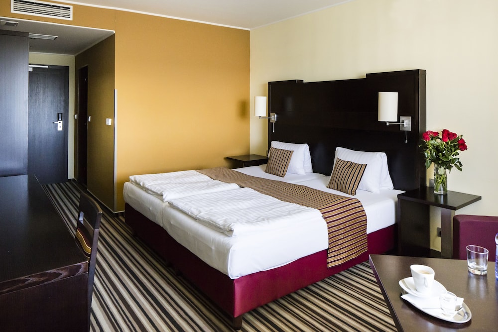 Parkhotel And Congress Center Pilsen 26/70