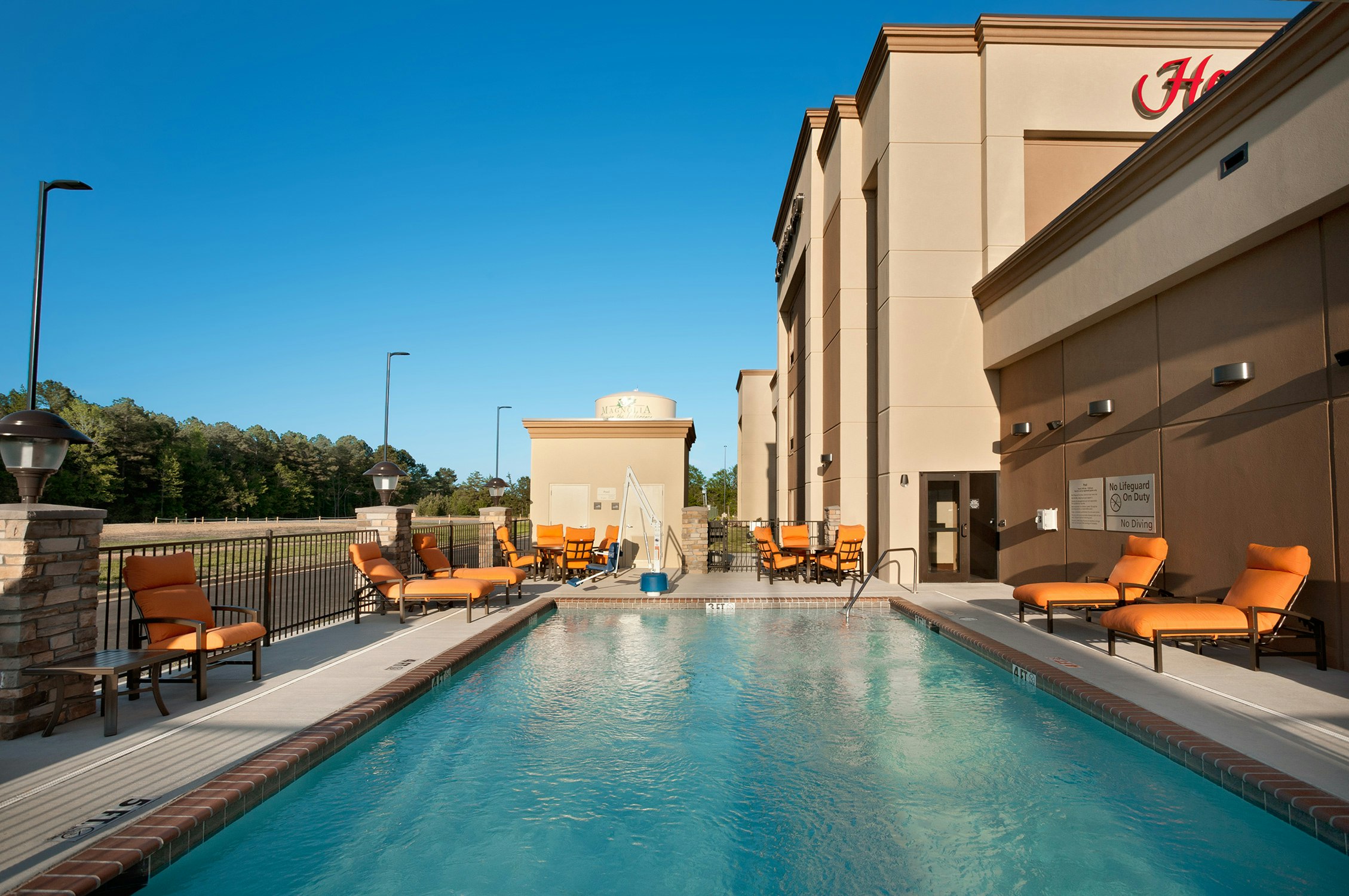 Hampton Inn Magnolia 31/33