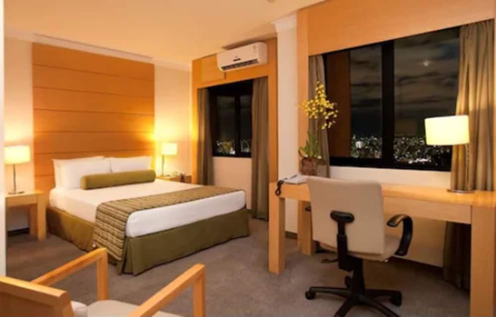 Esuites Congonhas by Atlantica 35/85