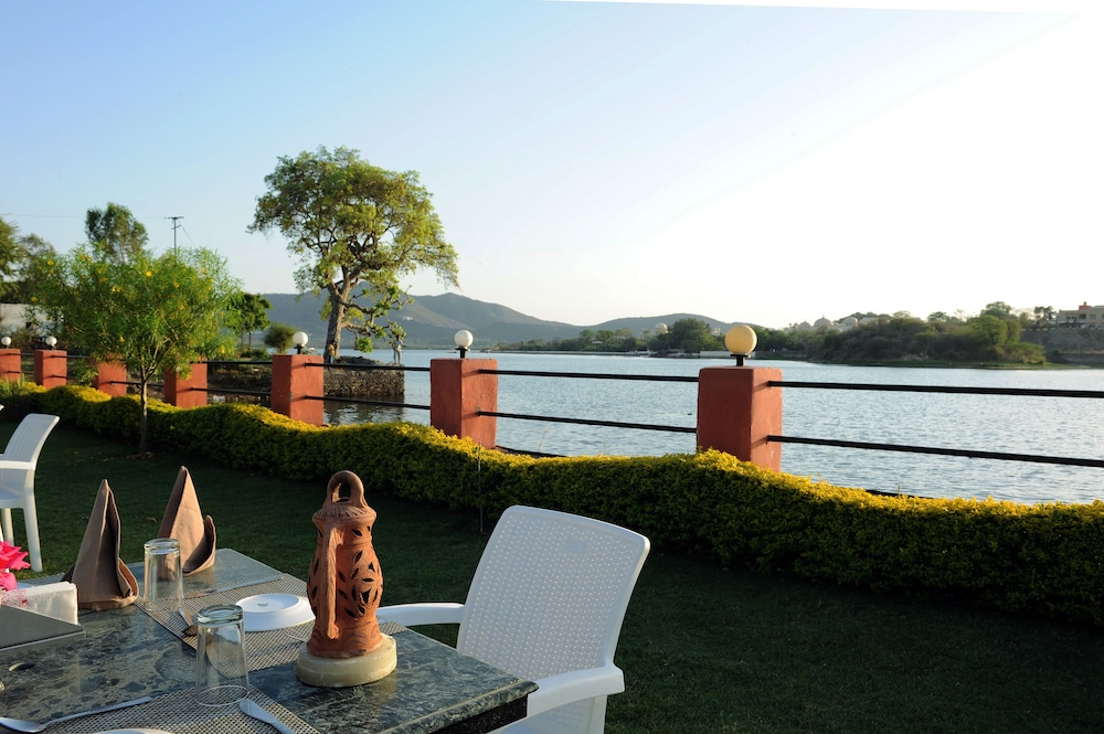 HOTEL SHREE VILAS 18/26