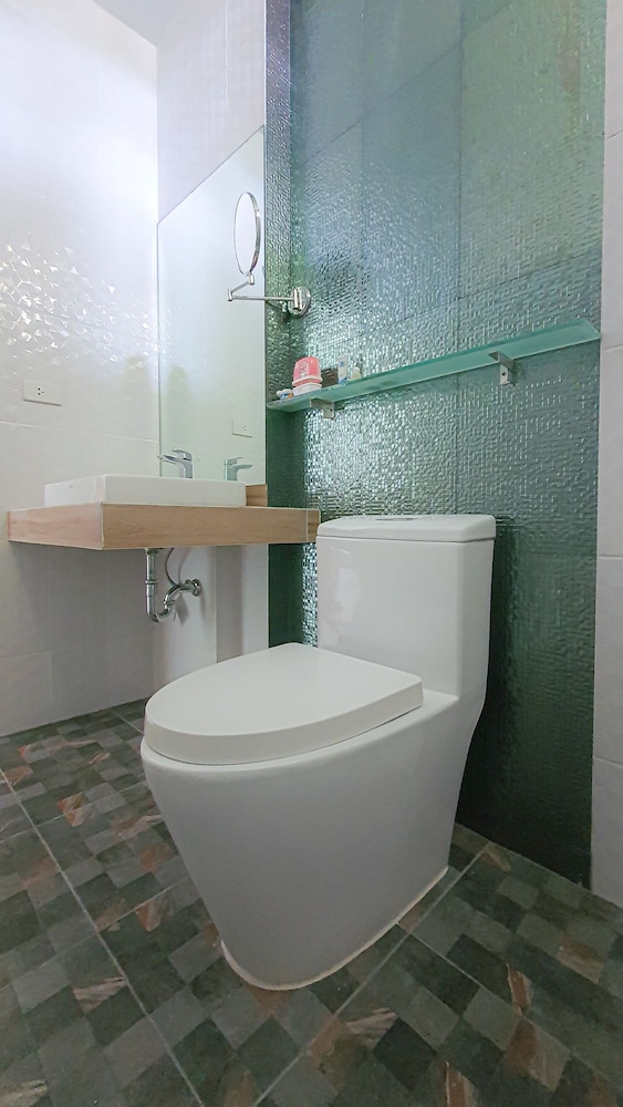Daddy Dream Hotel and Residence 50/50
