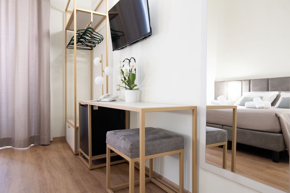 Hotel Romantica 38/60