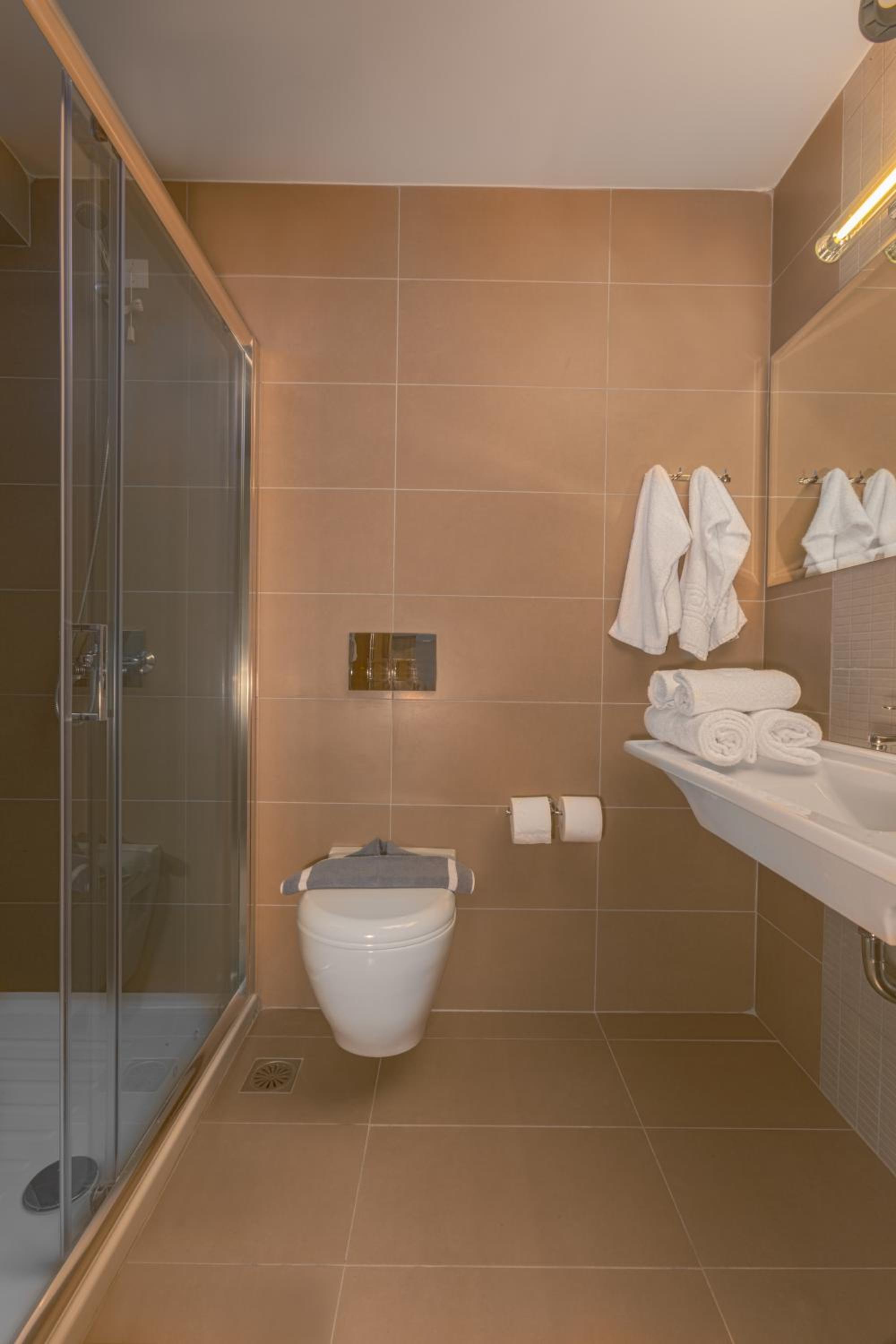 Esperia Hotel 46/50