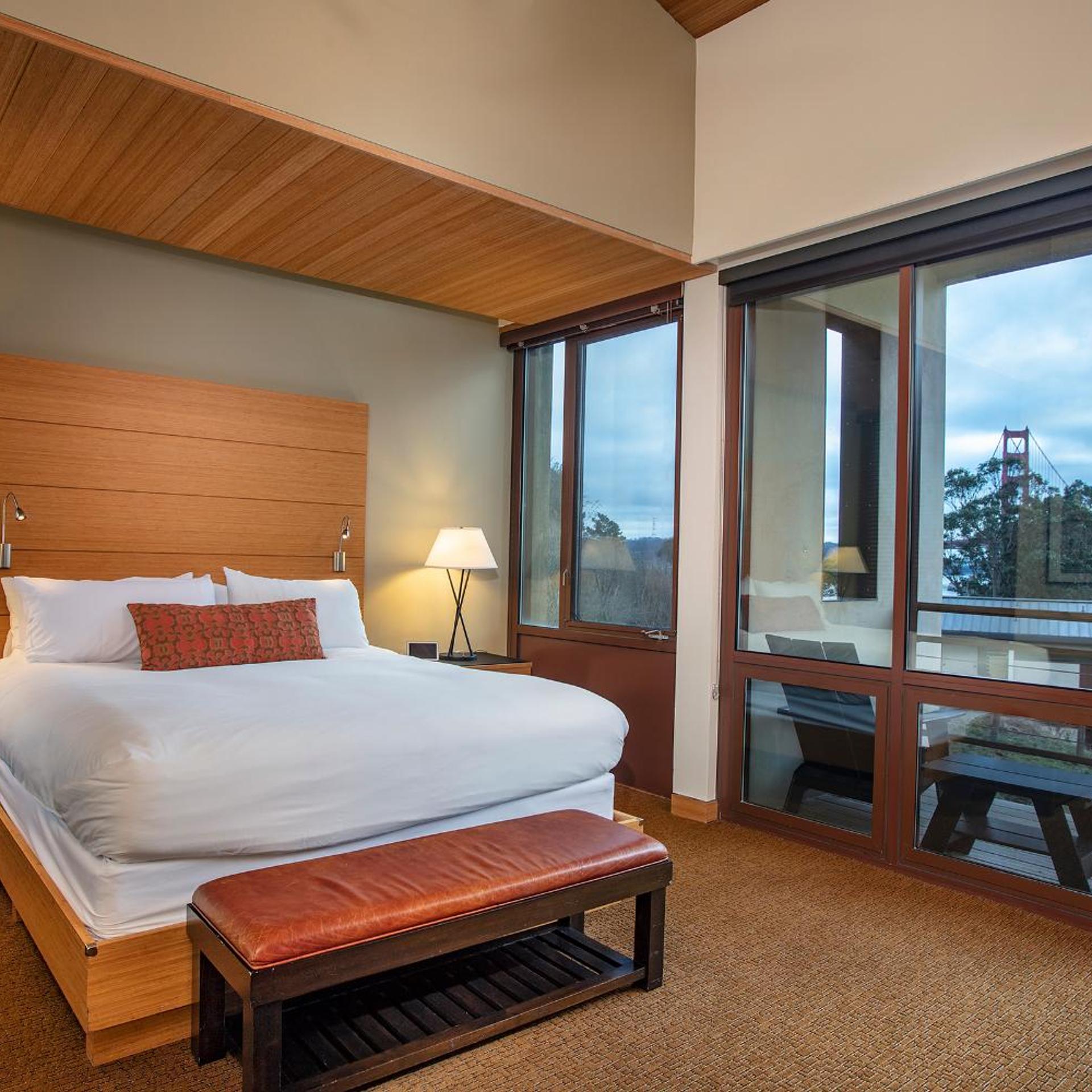 Contemporary, Suite, with View