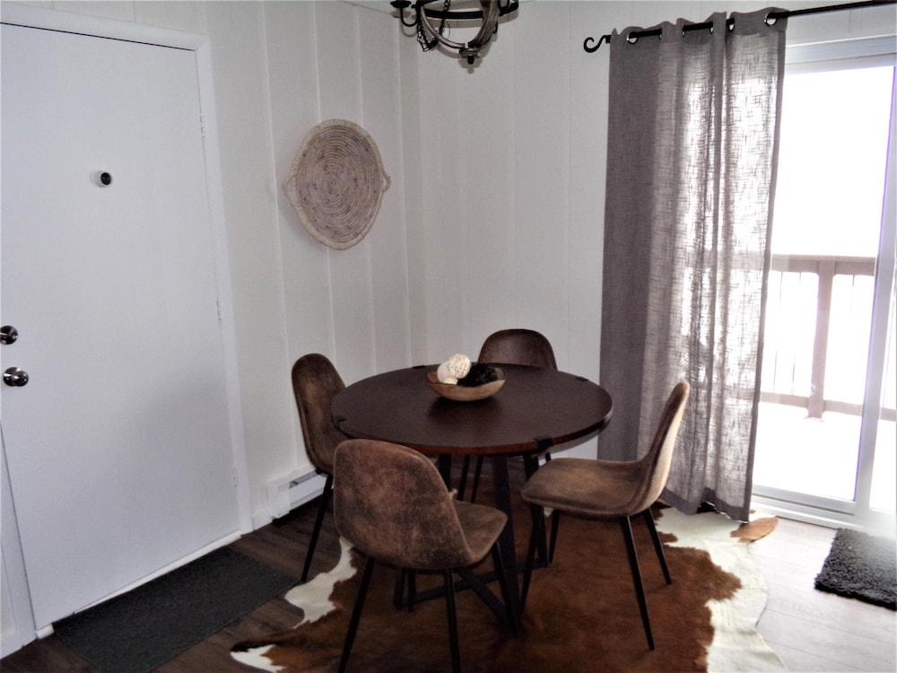 Blue River Condos 3 Bed 2 Bath 30/38