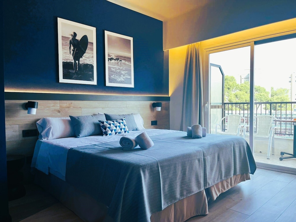 2 Bedrooms, Superior, Suite, 4 Beds, Terrace, Hotel Lis 2/10