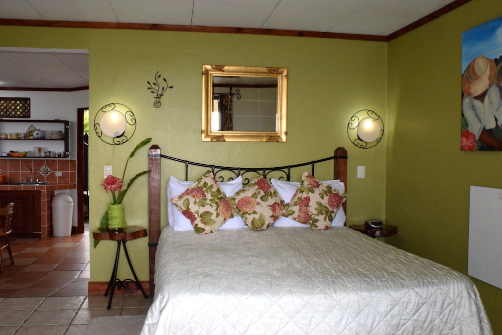 Guayabo Lodge 20/60