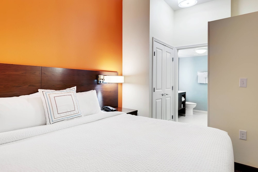 Bar Top, Studio, Suite, King Bed, Sofa