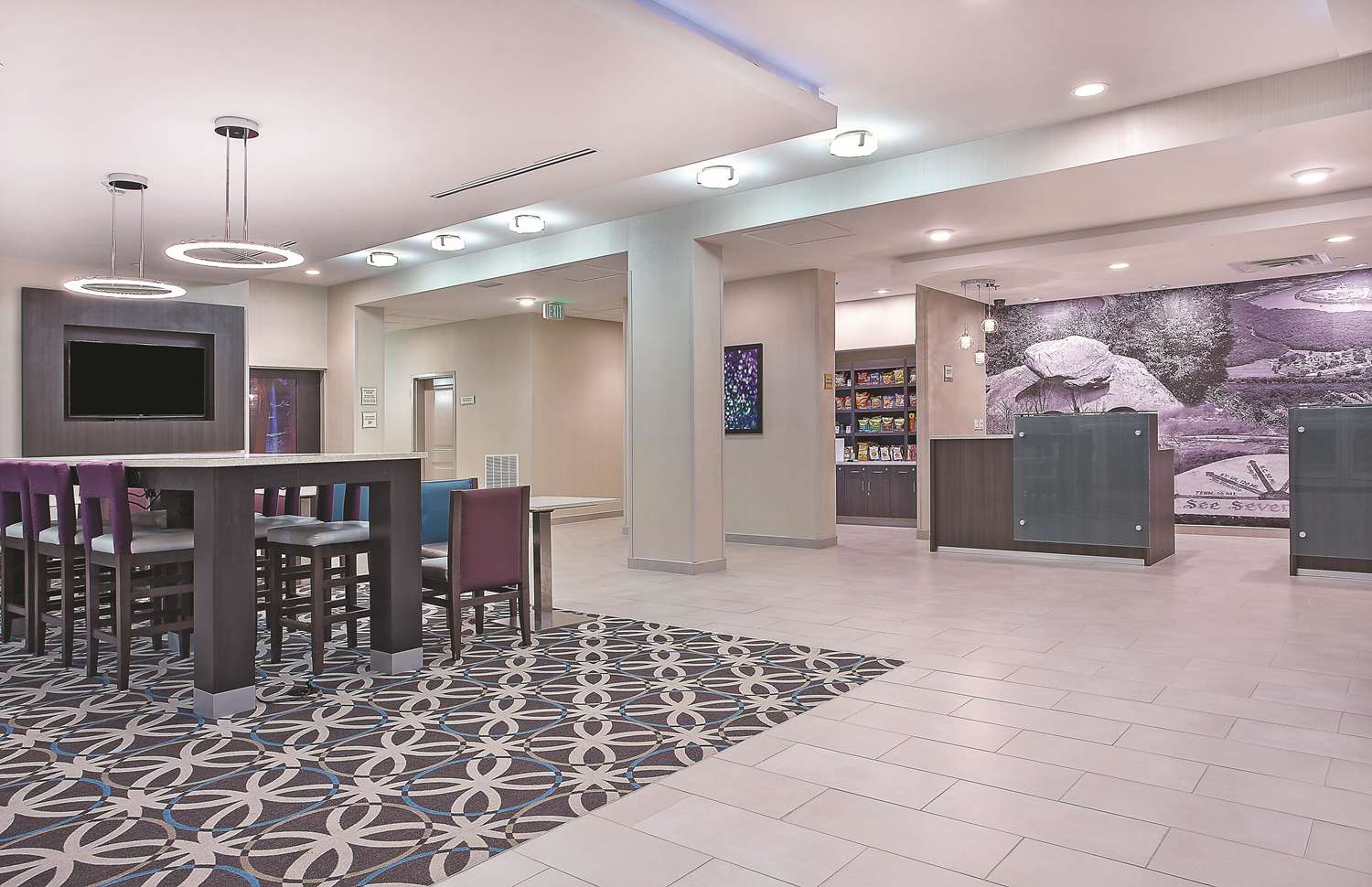 La Quinta Inn & Suites by Wyndham Chattanooga - Lookout Mtn 36/41