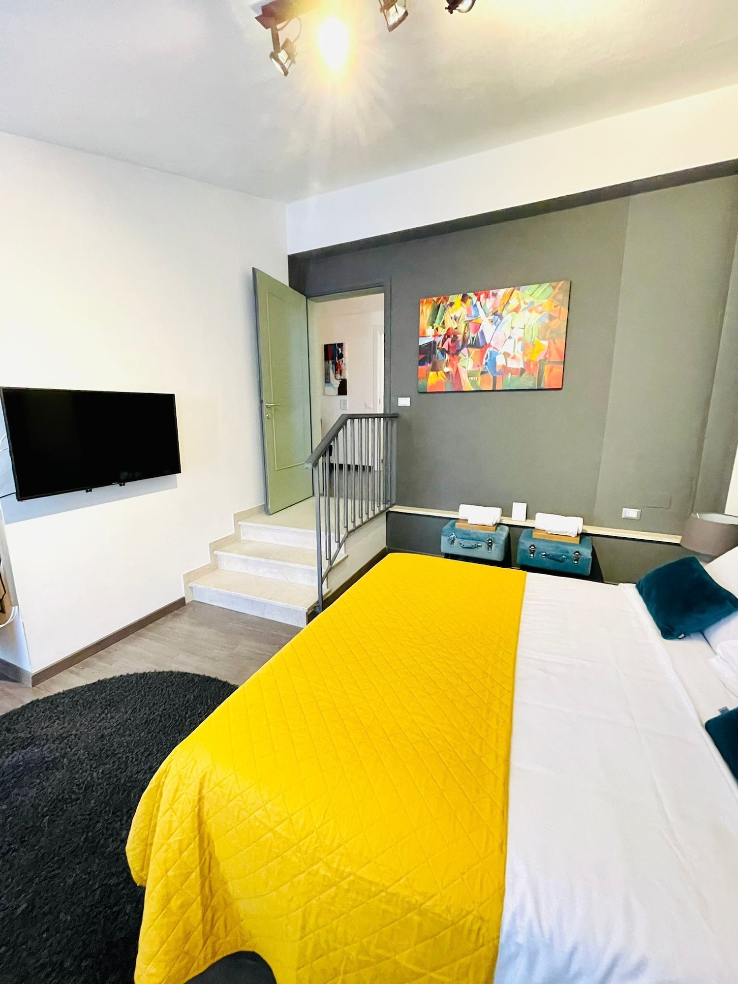 جناح بسرير كوين، Palazzina300 2/5