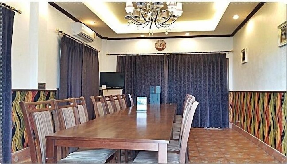 Wongsuwan Pool Villa 40/50
