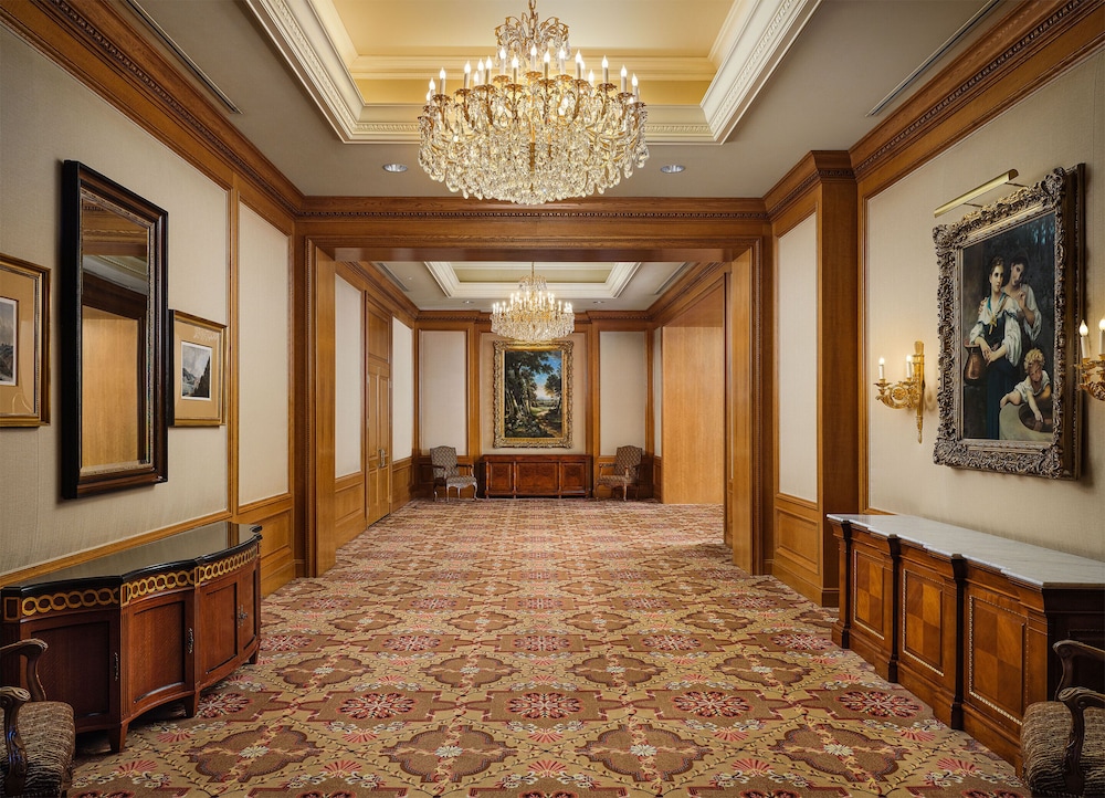 The Grand America Hotel 15/73