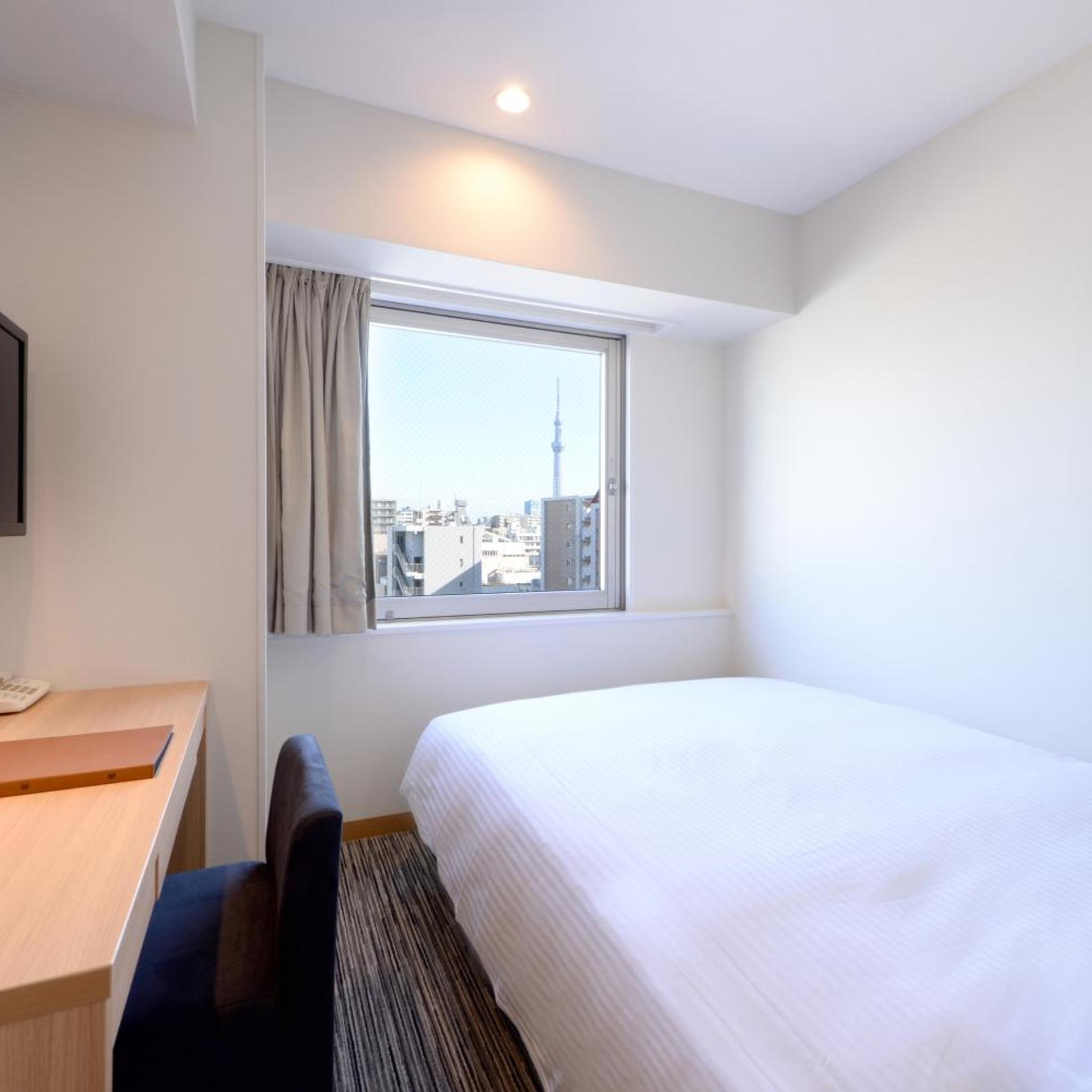 Renovated, Single, High Floor