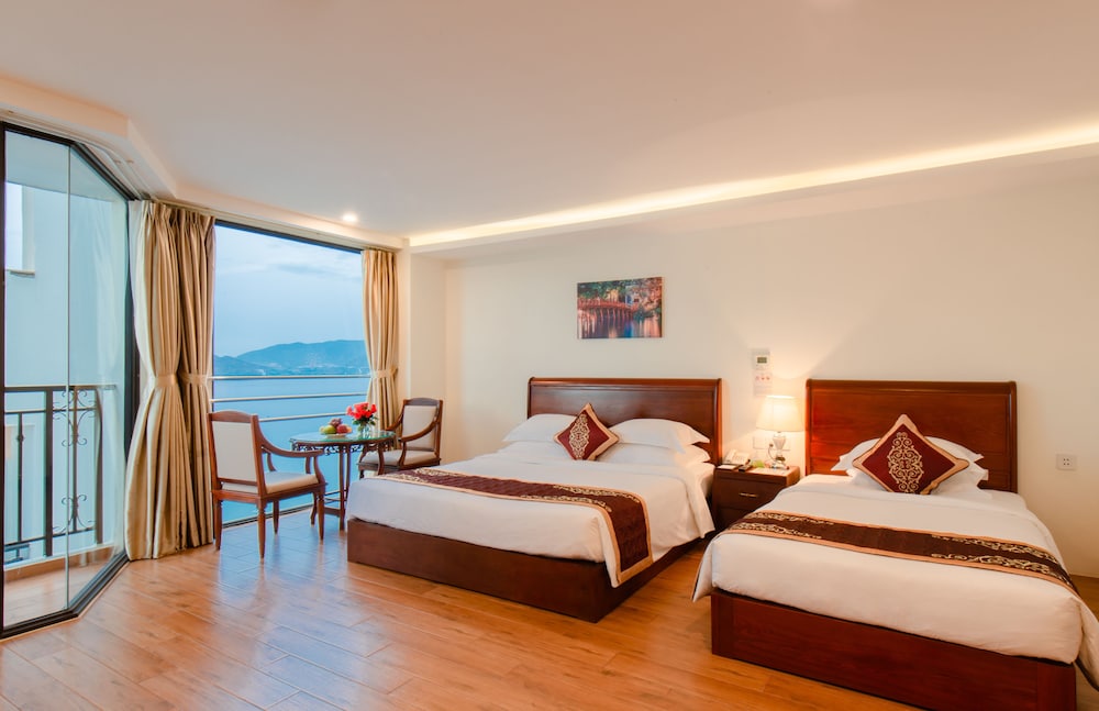 Red Sun Nha Trang Hotel 13/100