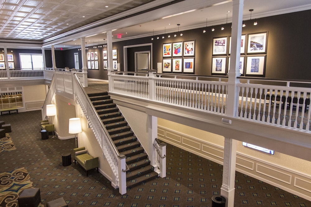 Cedar Point Apos S Hotel Breakers 50/64