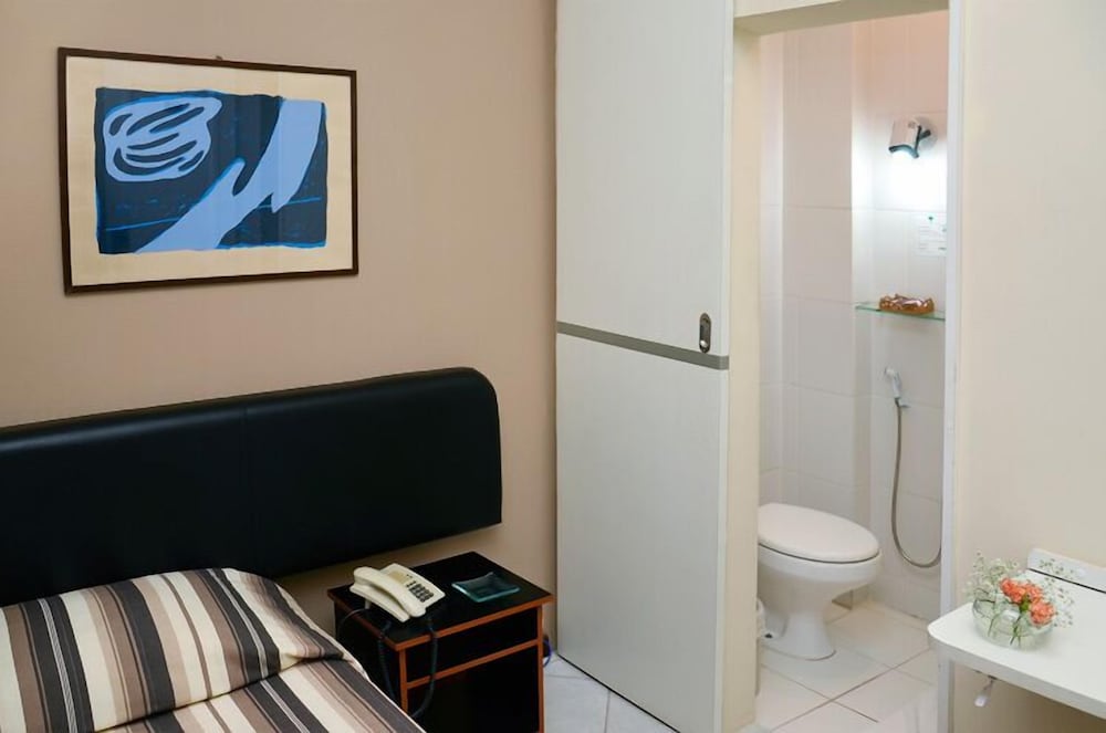 Castel Plaza Hotel 54/61