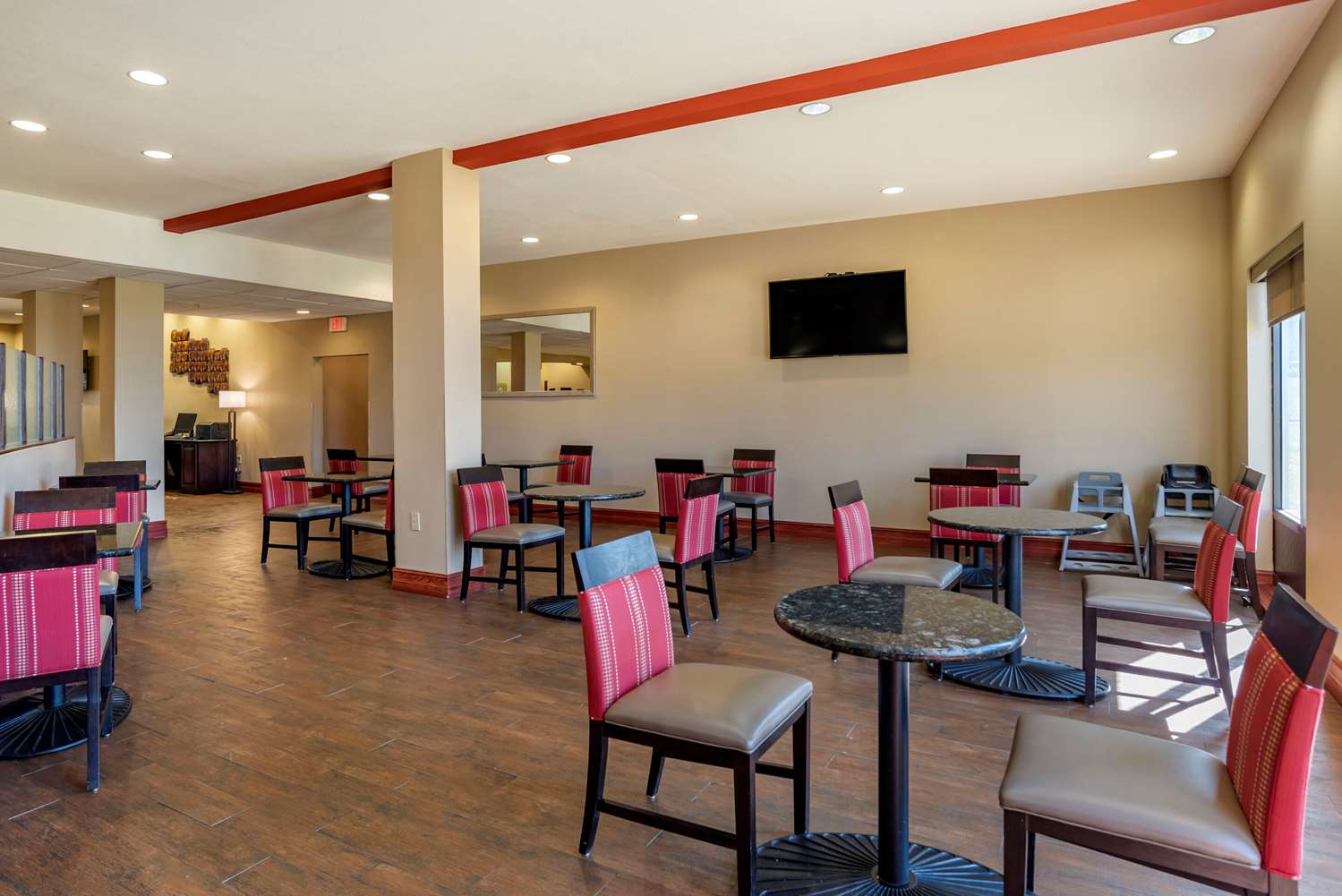 Comfort Suites Montgomery South 26/38