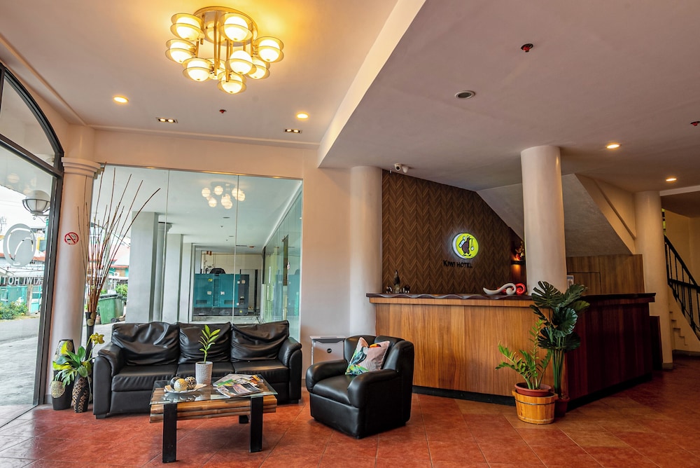 Kiwi Hotel 30/50