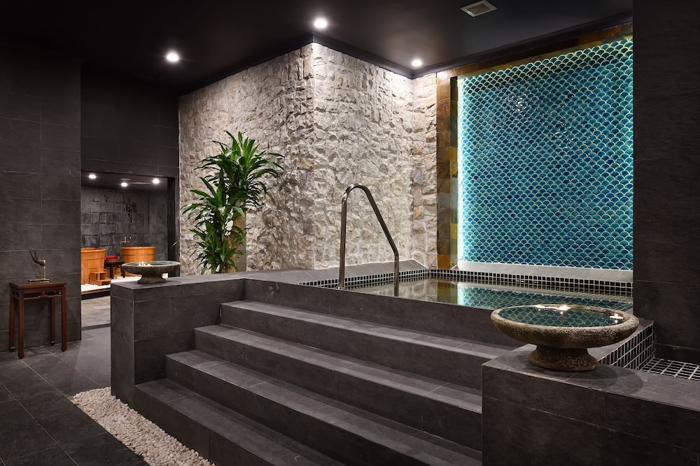 Silk Path Grand Resort & Spa Sapa 21/46
