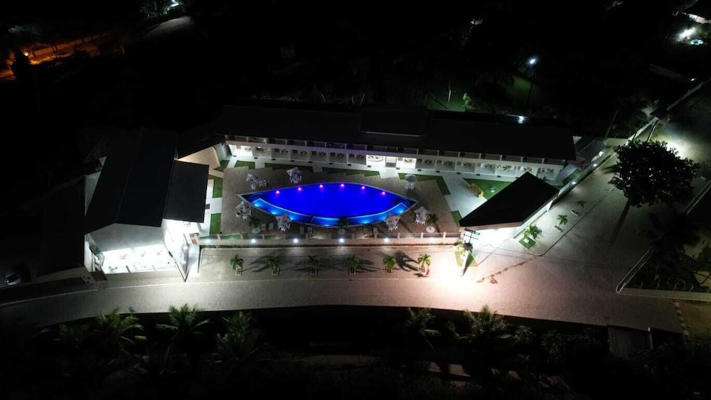 Paraiso Barra Hotel 5/50