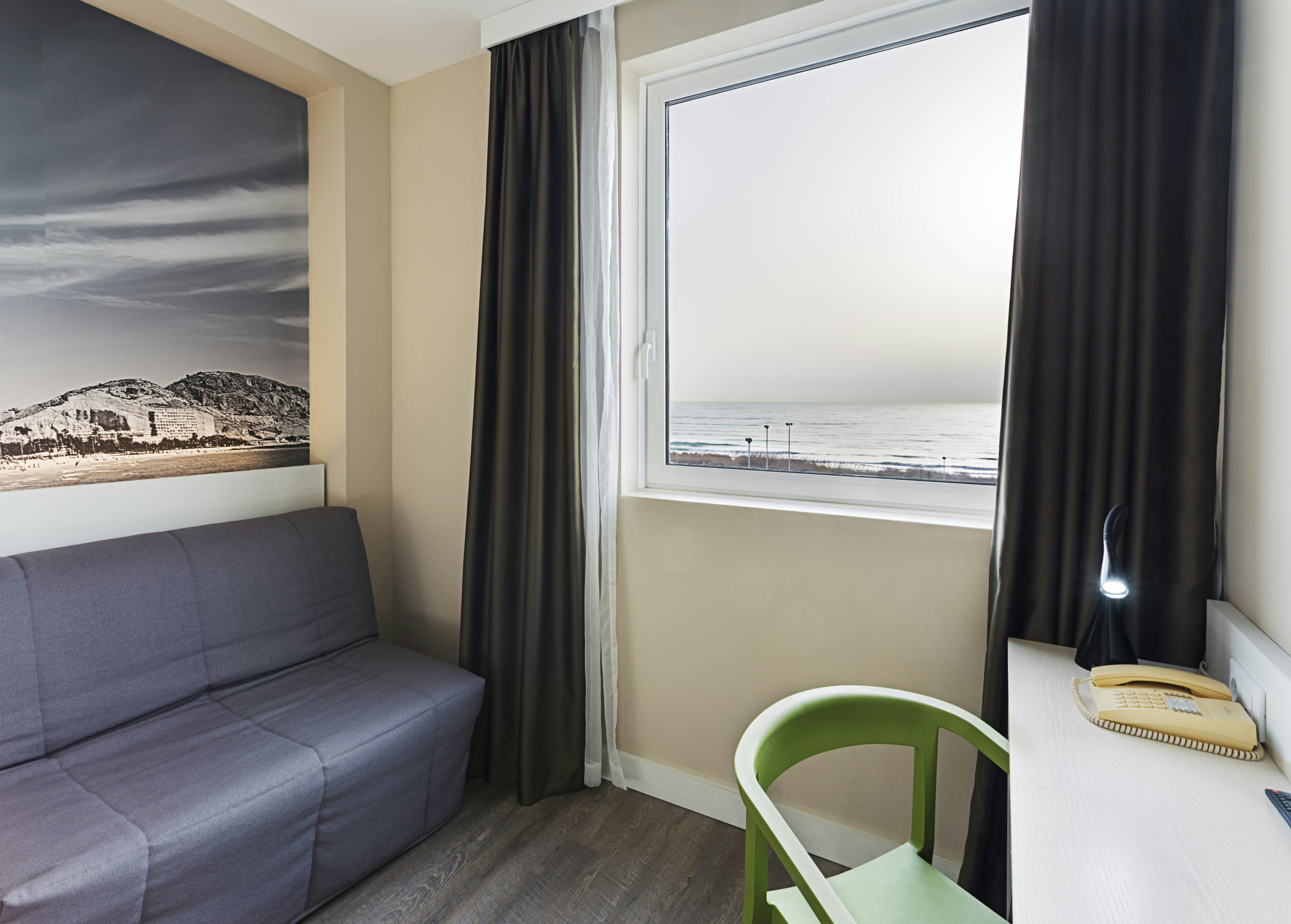 B&B HOTEL Alicante 22/26