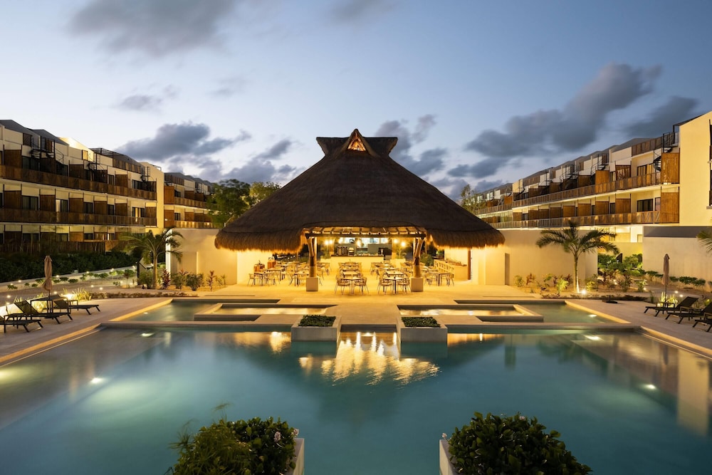 Wyndham Tulum 4/60