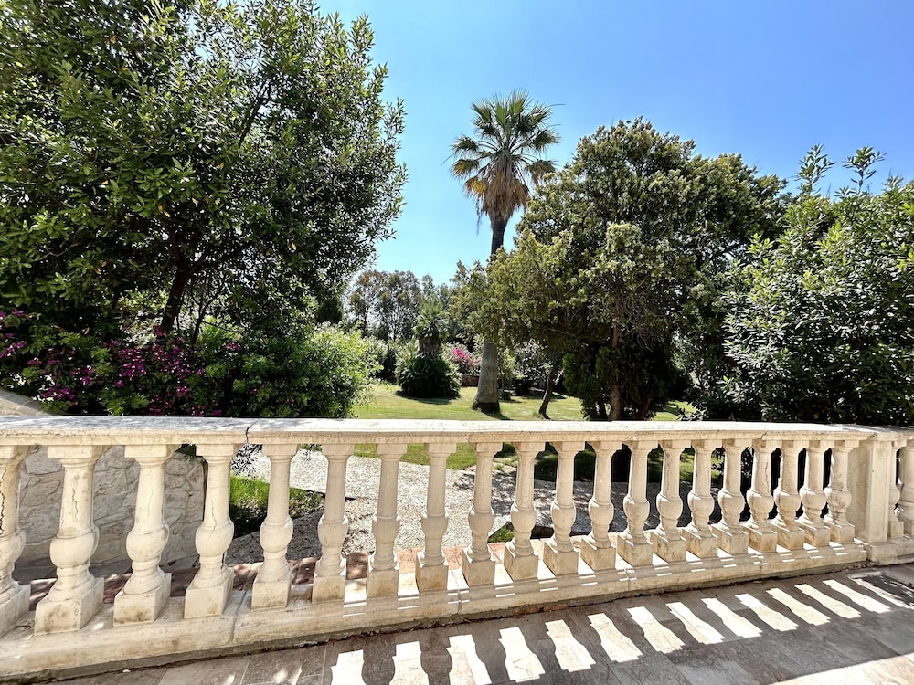 Villa Cavalieri Country Hotel 65/77