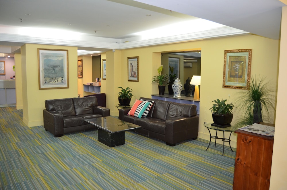 Devere Hotel 33/53