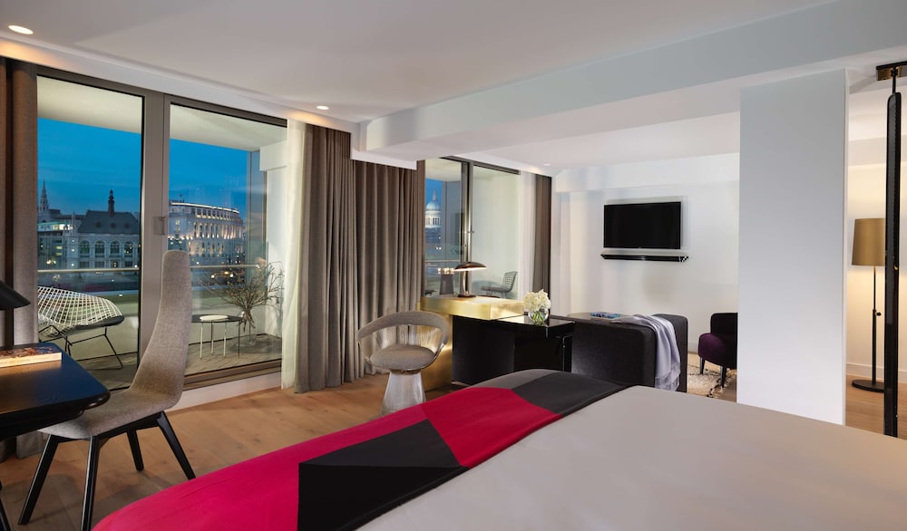 SUITE, RIVER VIEW, BALCONY